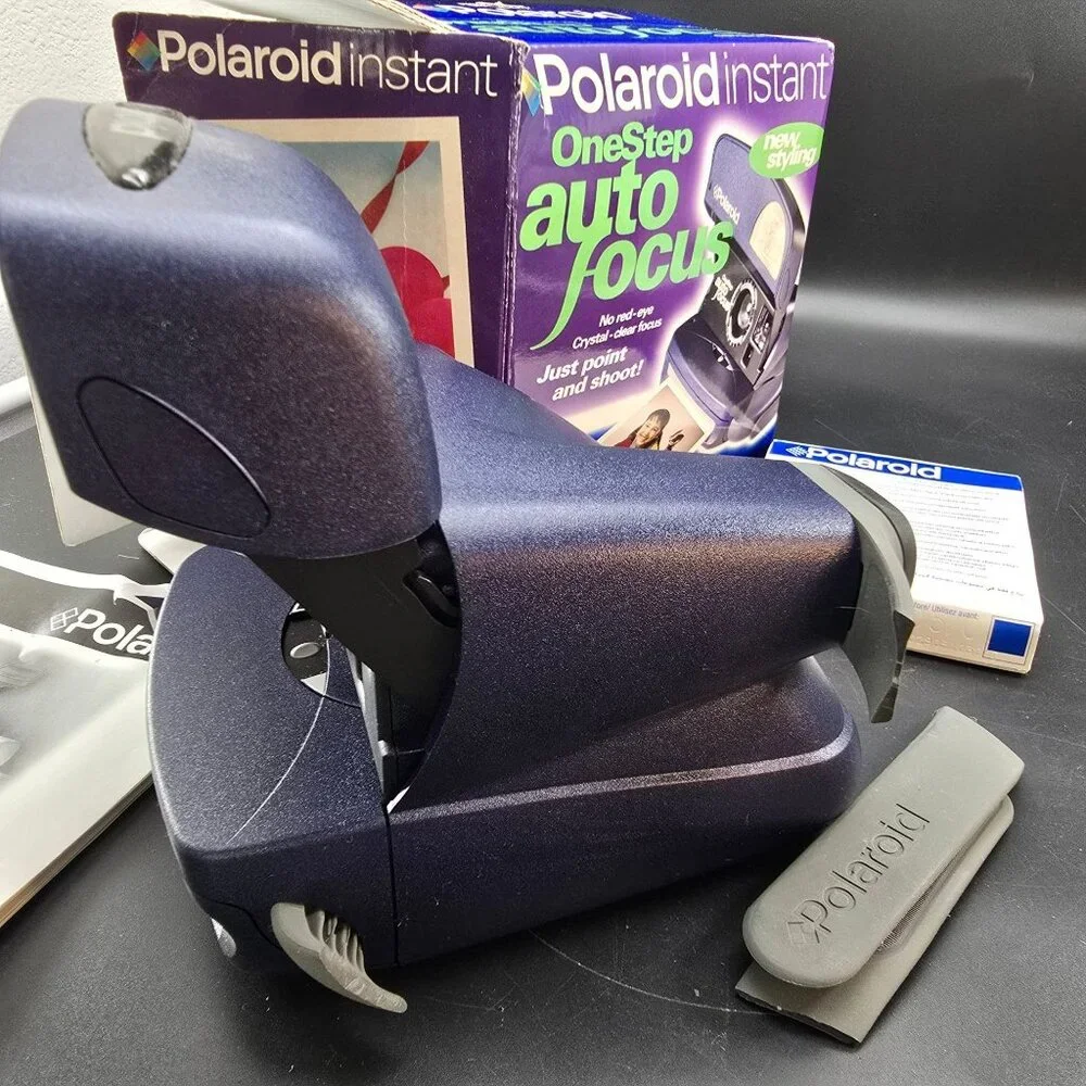 Polaroid OneStep Auto Focus Instant Camera Box Manual Plus Film UNTESTED JJ4175